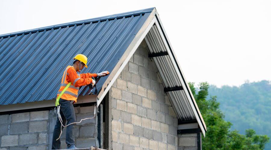 Expert top industrial roofings services in Seneca, IL